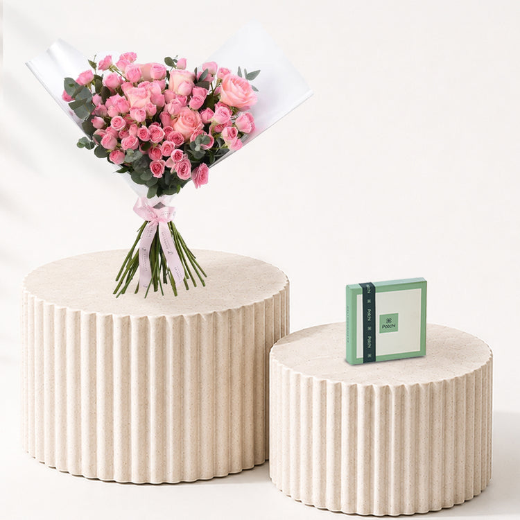 Pink Perfection with Chocolate Combo - Zuvees.ae