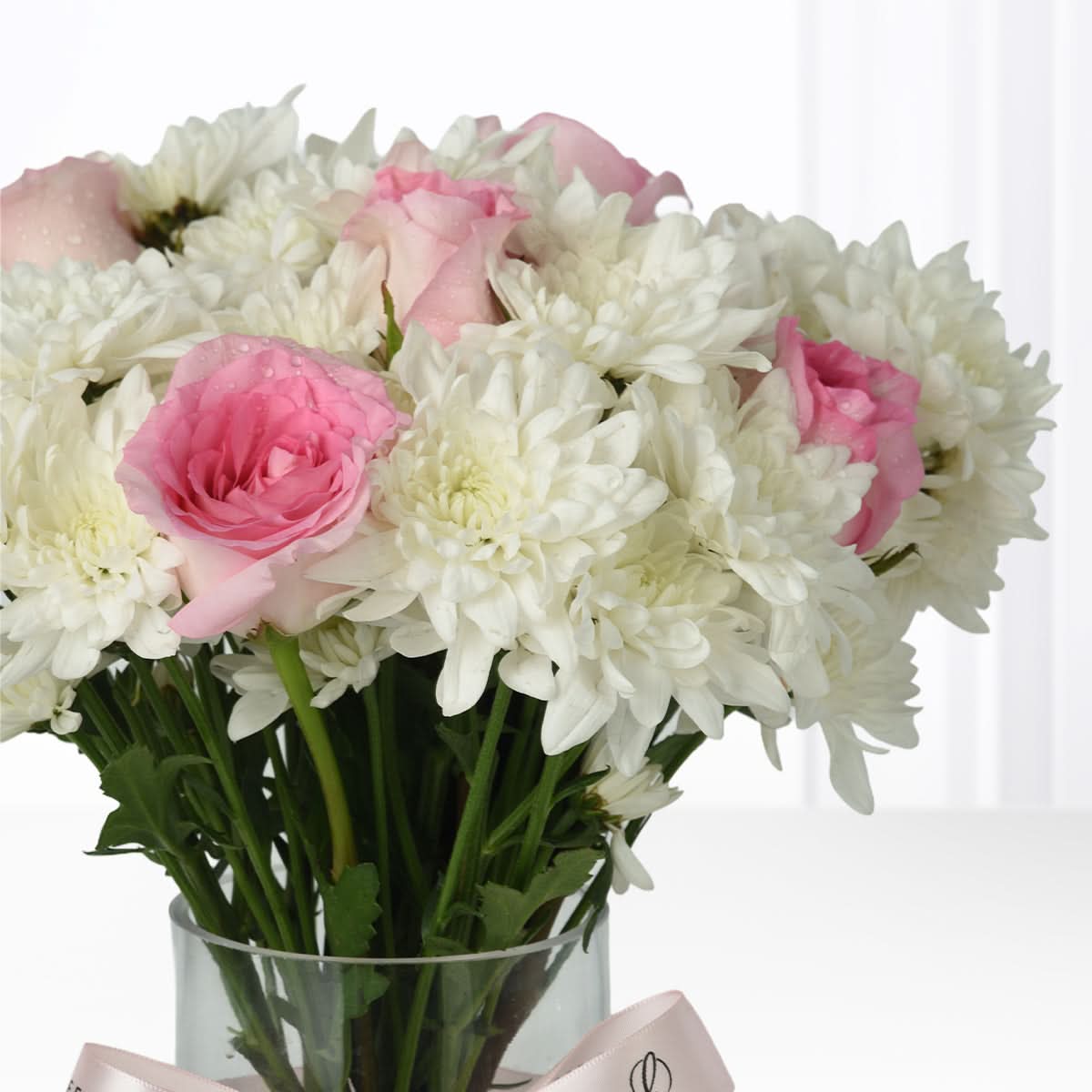 Blooming in Pink Vase - Zuvees.ae