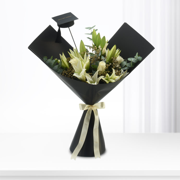 White Laurels Bouquet - Zuvees.ae