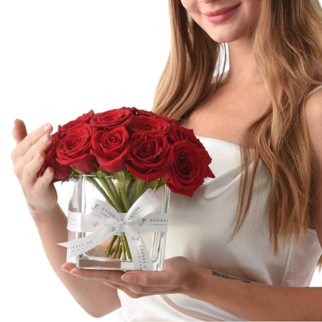 21 Red Roses Vase with Cake Combo - Zuvees.ae