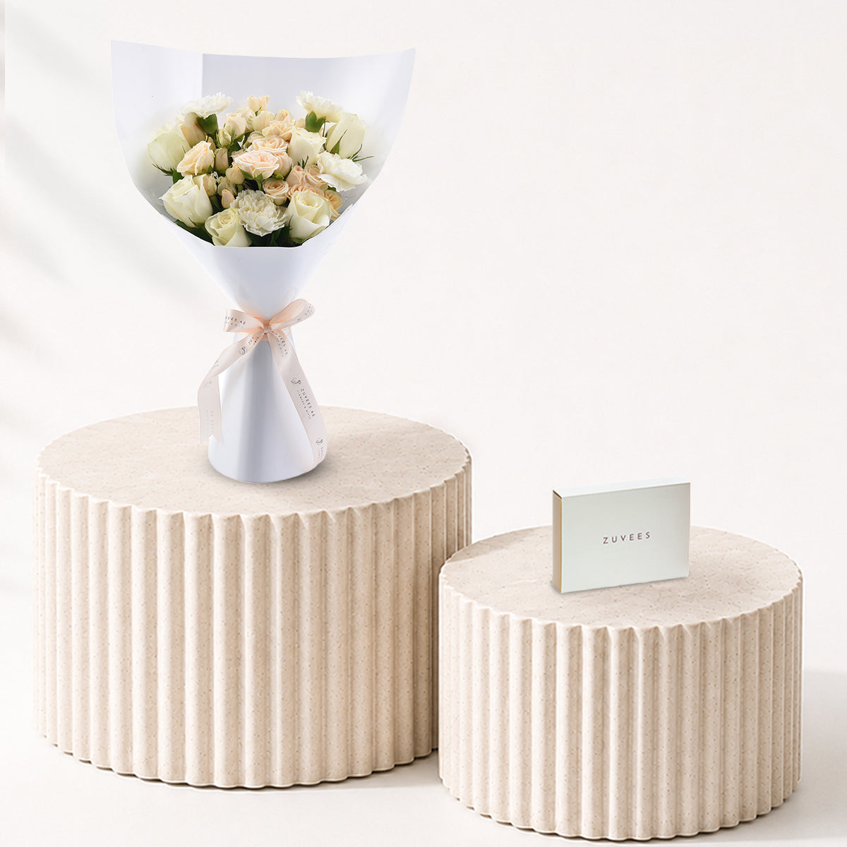 Grace &amp; Bloom Bouquet Chocolate Combo - Zuvees.ae