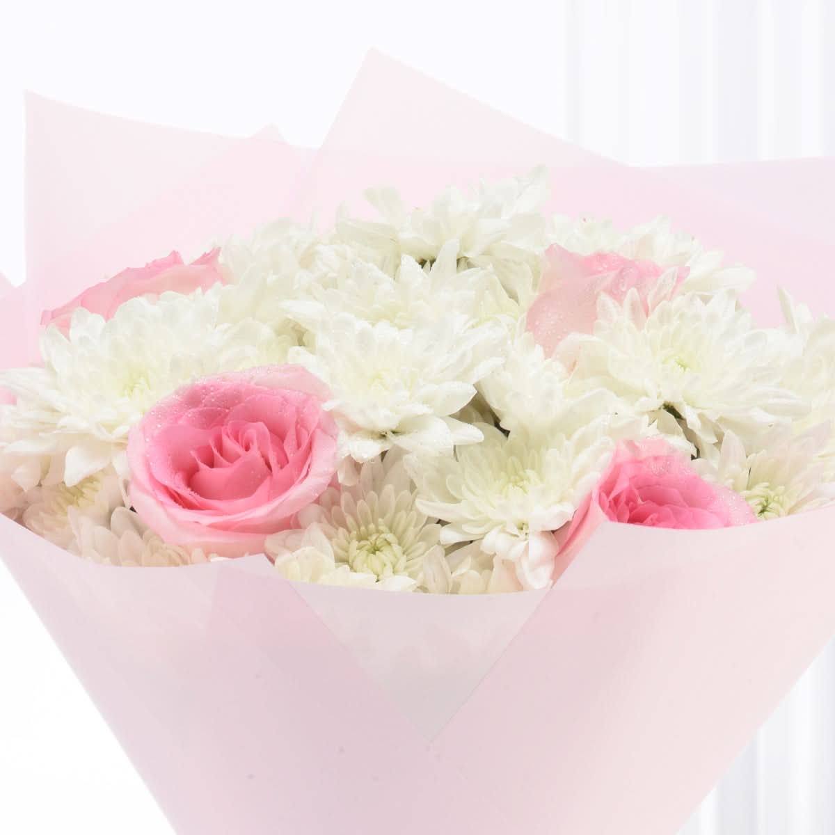 Blooming in Pink Bouquet - Zuvees.ae