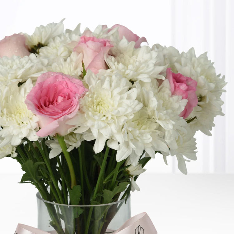 Blooming in Pink Vase - Zuvees.ae