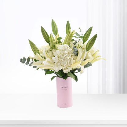 Soft white lilies and hydrangeas in pink "It&
