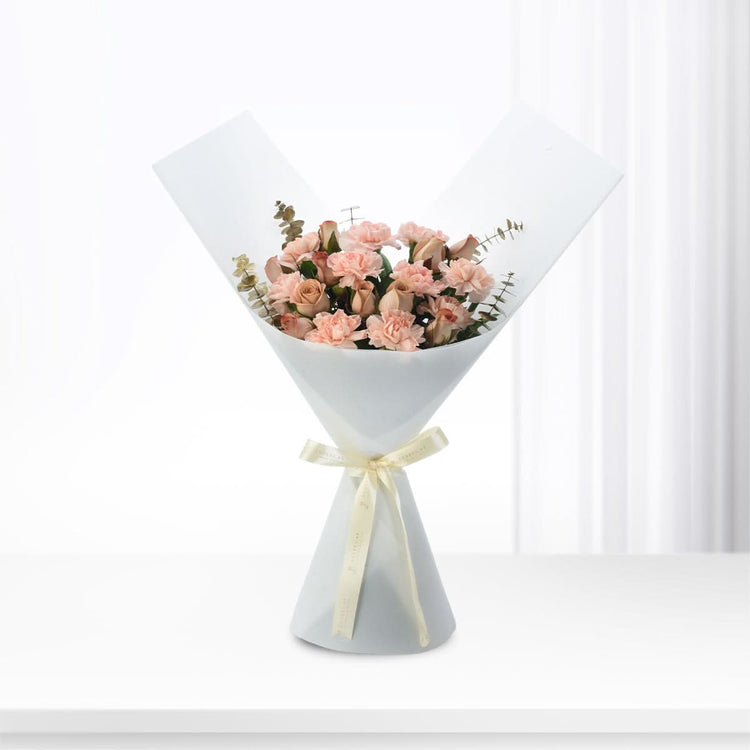 Diwali Cappuccino Roses &amp; Peach Carnations Bouquet - Diwali Gifts