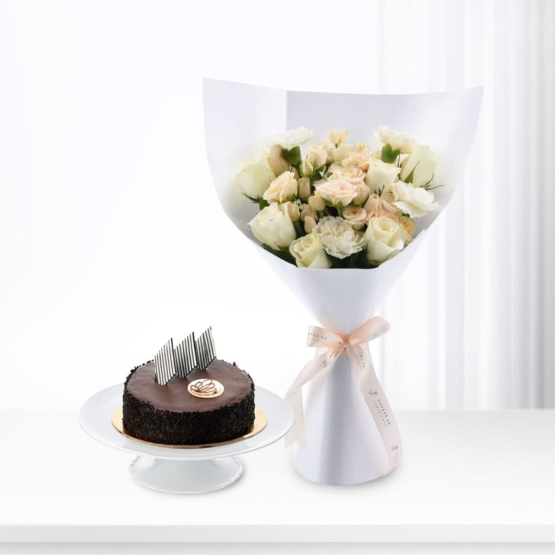 Grace &amp; Bloom Bouquet Cake Combo - Zuvees.ae