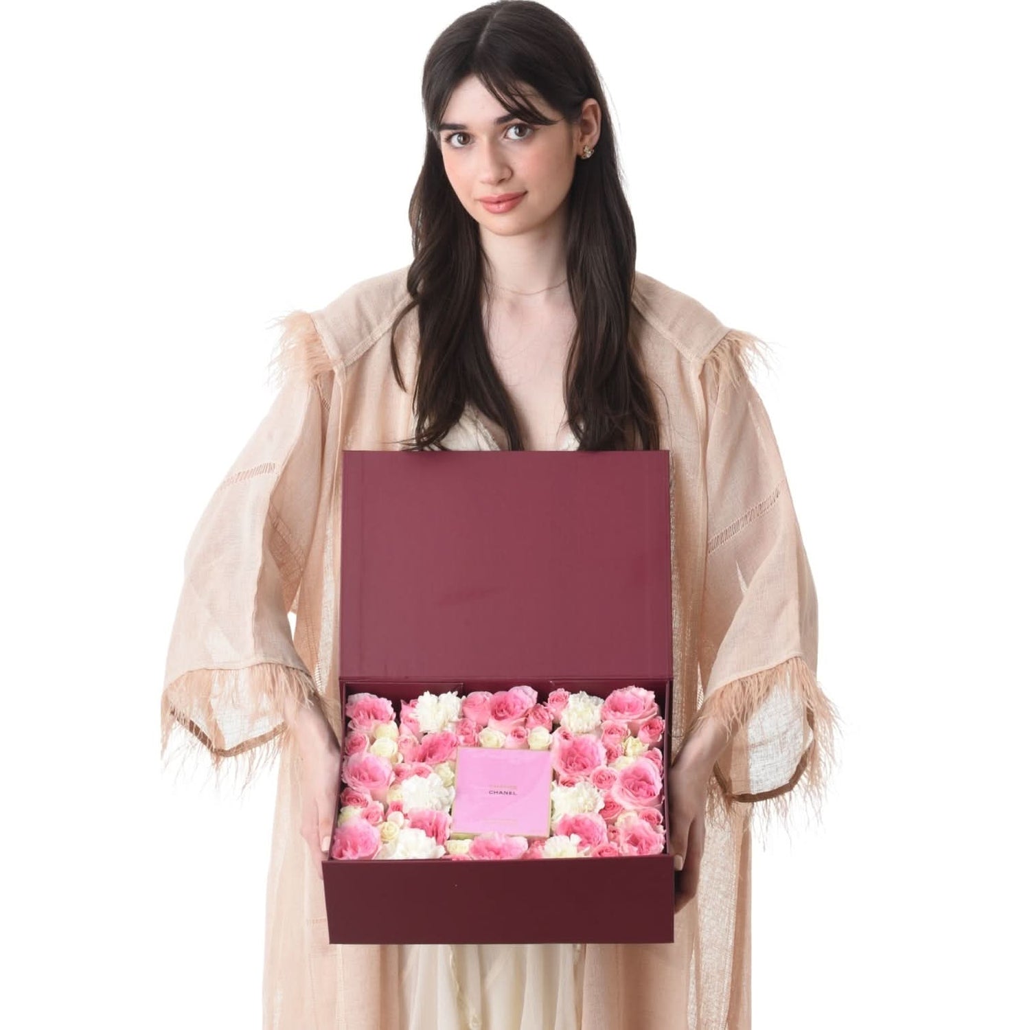 Meadows of Pink Grace Hamper - Zuvees.ae