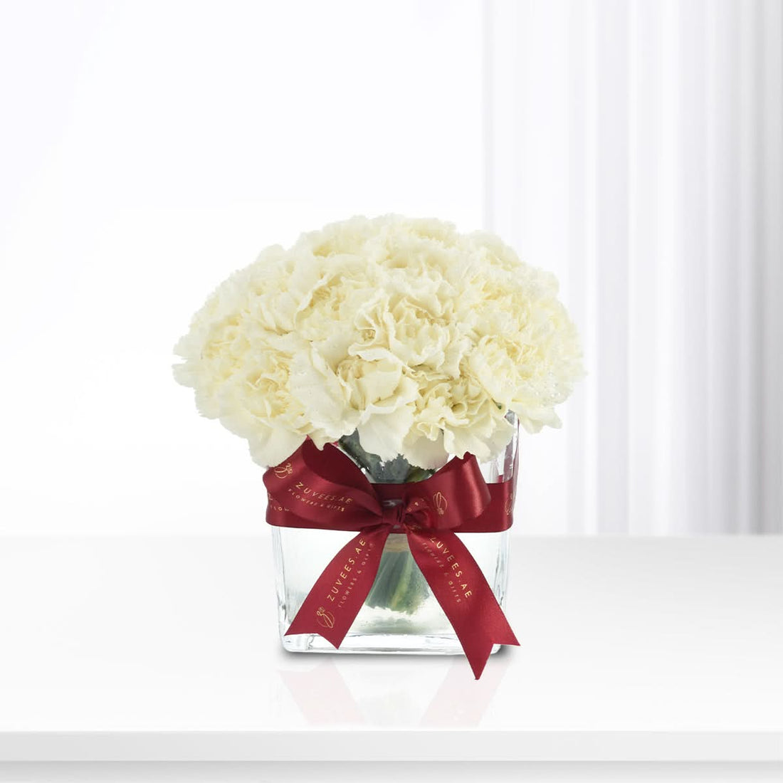 Moonveil Carnations Vase - Zuvees.ae