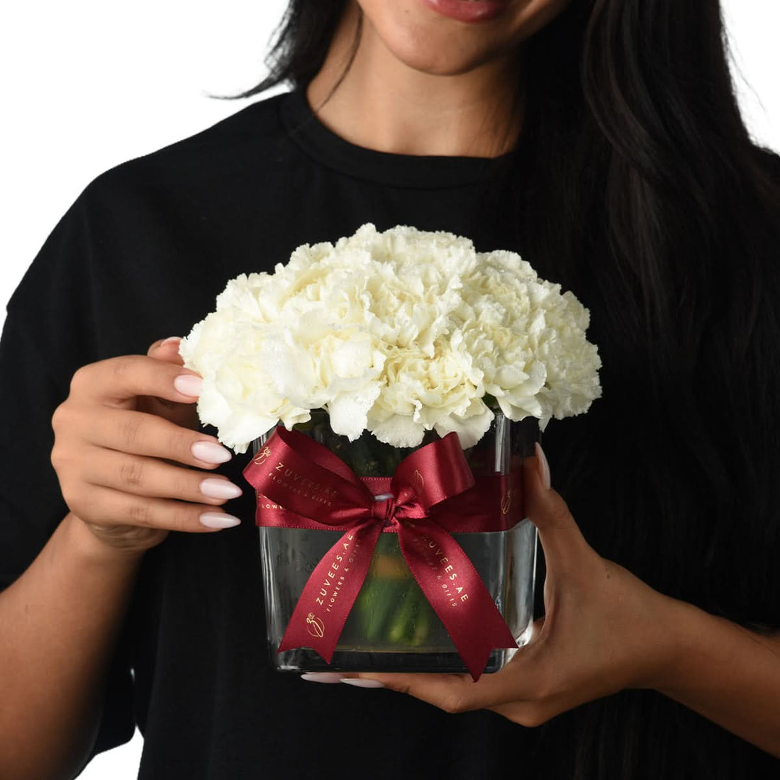 Moonveil Carnations Vase - Zuvees.ae