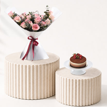 Royal Pink Bouquet with Cake - Zuvees.ae