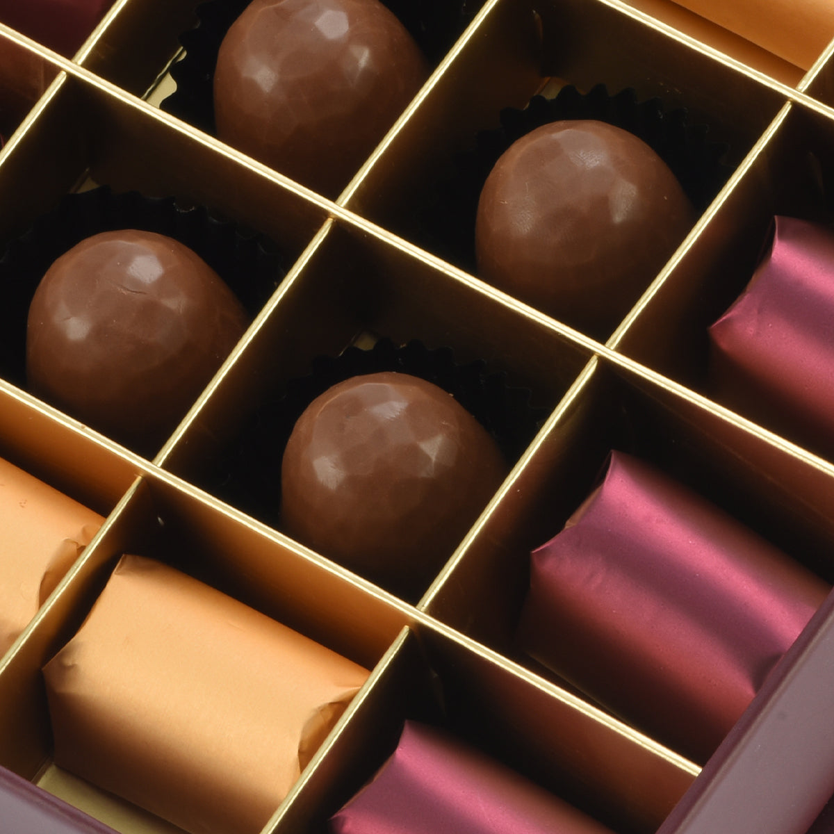 Velvet Gold Reserve Chocolates Box