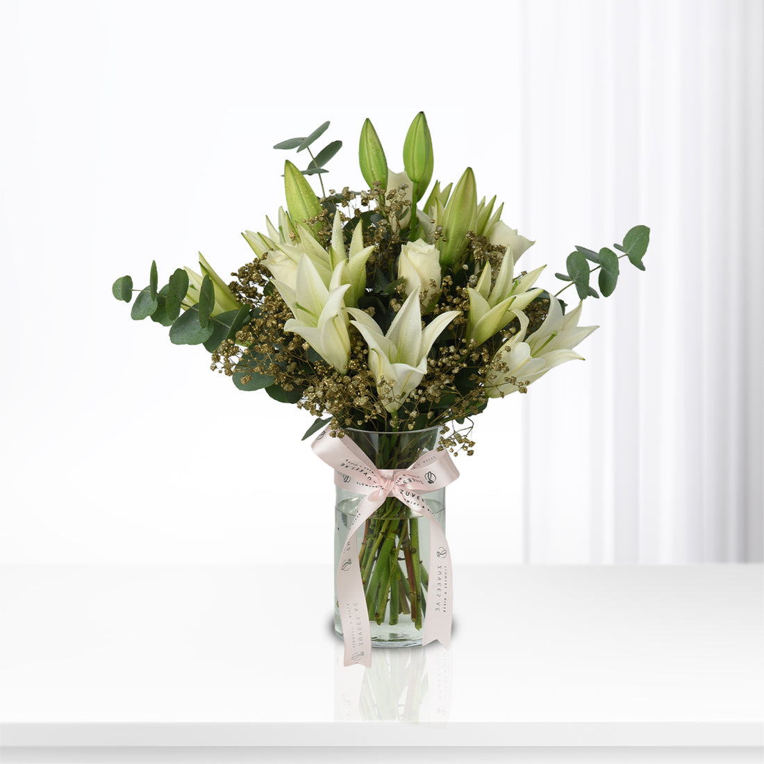 White Laurels Vase - Zuvees.ae